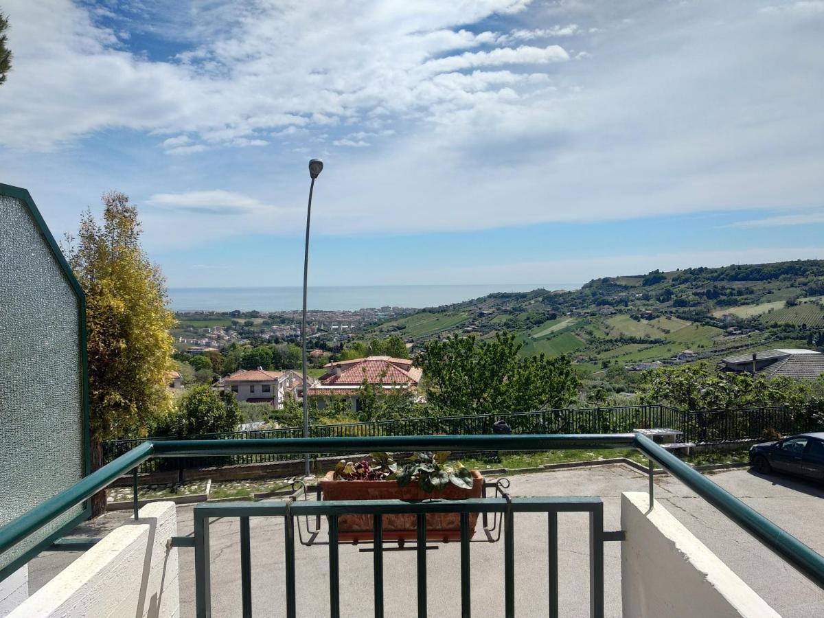 אקווביבה פיצ'נה Hotel Ristorante Il Grillo מראה חיצוני תמונה