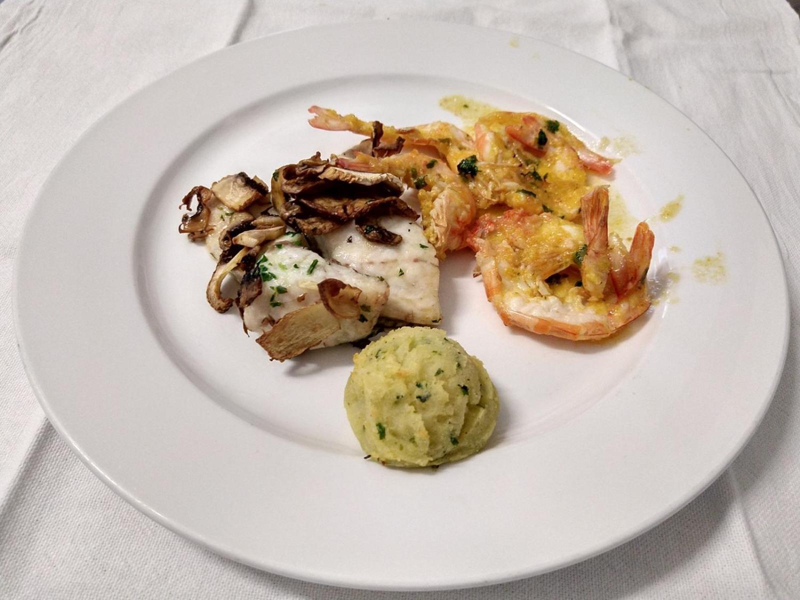 אקווביבה פיצ'נה Hotel Ristorante Il Grillo מראה חיצוני תמונה