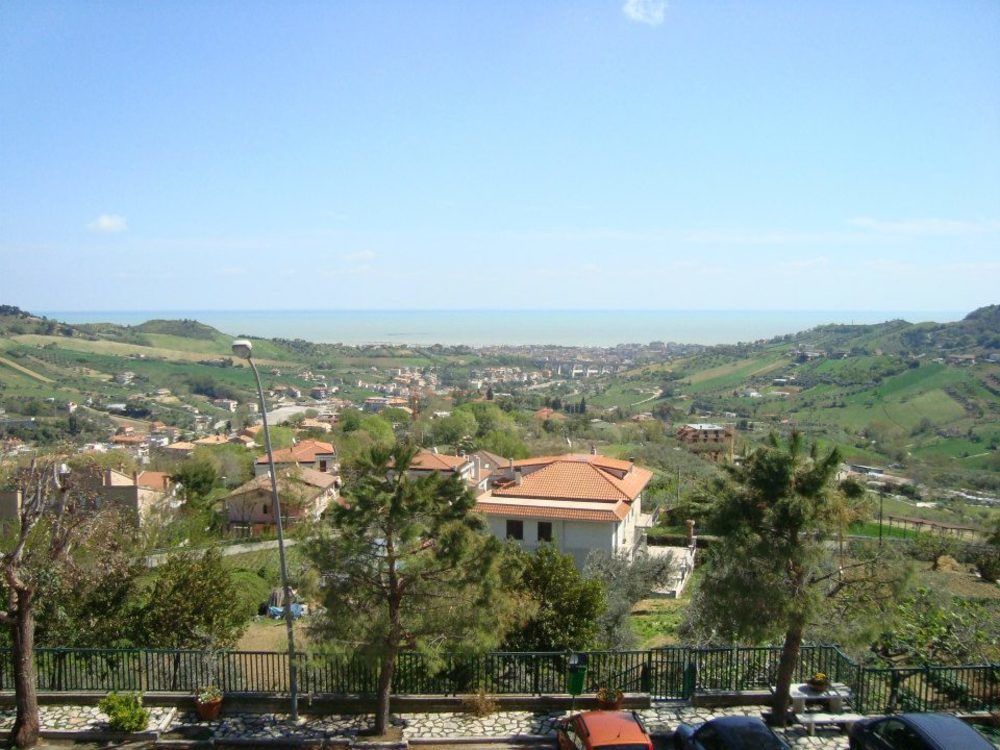 אקווביבה פיצ'נה Hotel Ristorante Il Grillo מראה חיצוני תמונה